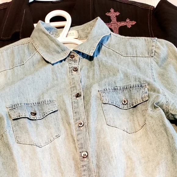 Light Jean women's button down - Picture 8 of 11